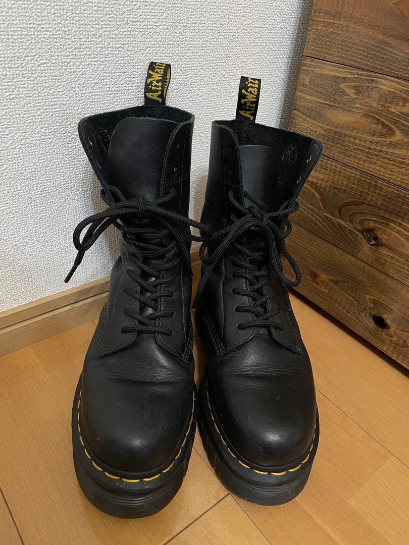 Dr. Martens Audrick 10ホール ブラック厚底ブーツ