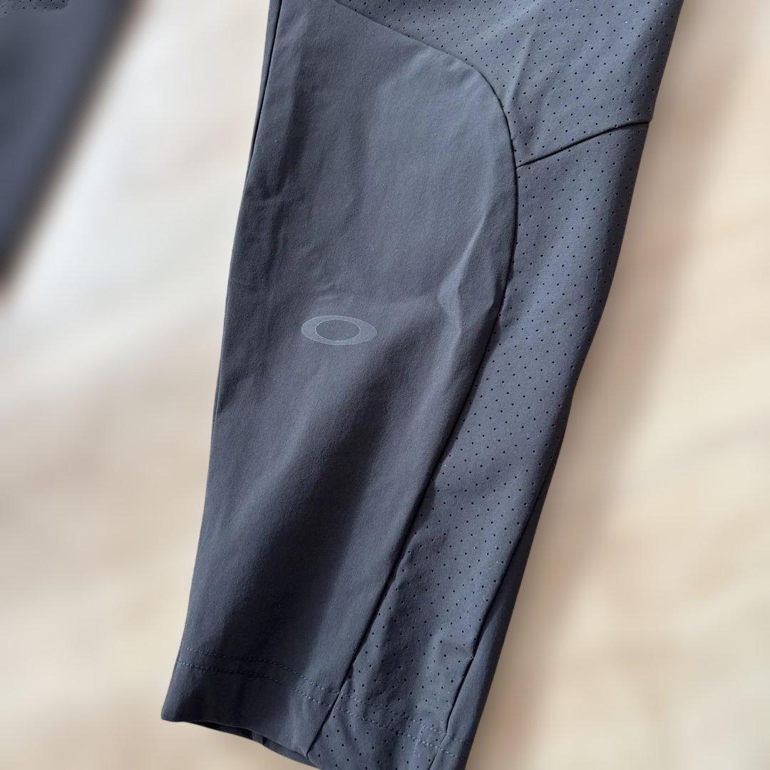 新品　オークリー　メンズ　ゴルフ　ストレッチ　テーパードパンツ　ダークグレー3L