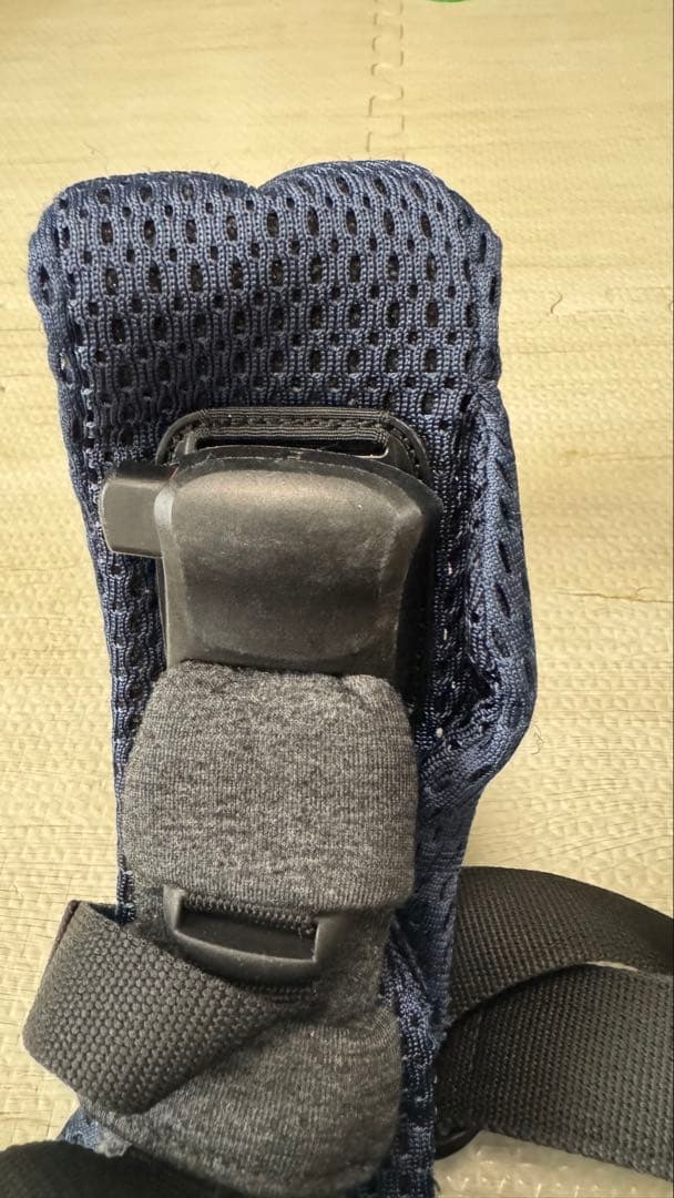 BabyBjörn ネイビー 抱っこ紐 メッシュ　おまけ付き