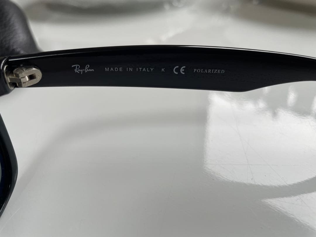 Ray-Ban 偏光サングラス　ニューウェイファーラ　RB2132-F