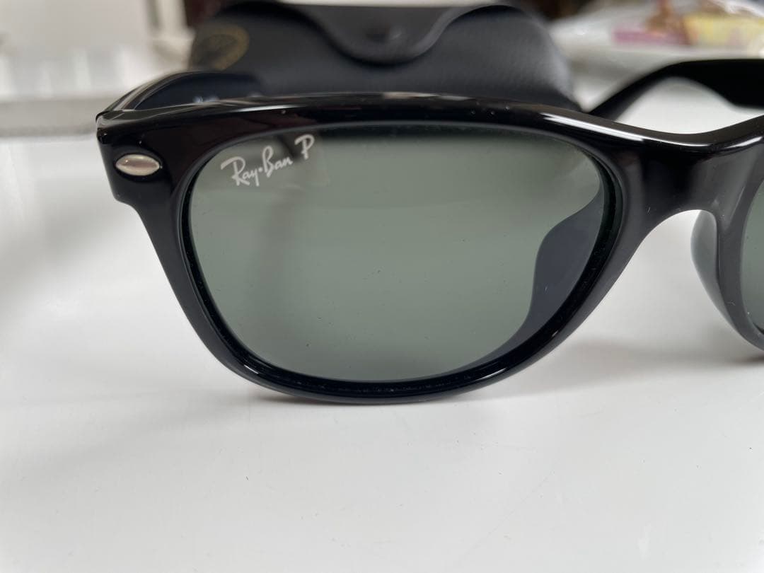Ray-Ban 偏光サングラス　ニューウェイファーラ　RB2132-F