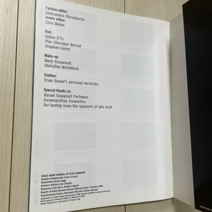 2000年VOGUE ITALIA付録NAOMI CAMPELL写真集