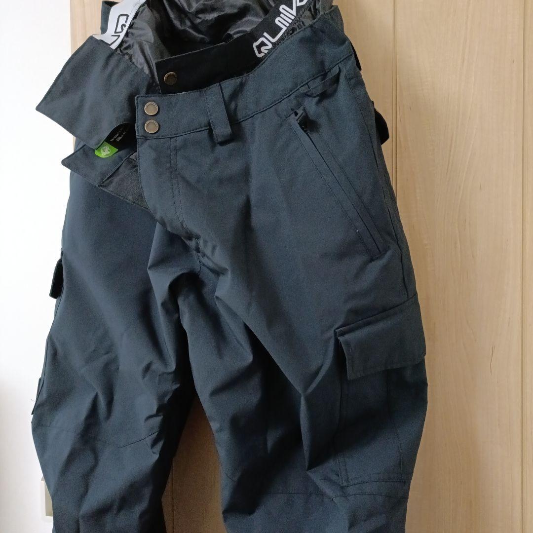 QUIKSILVER　スノーパンツ サイズM