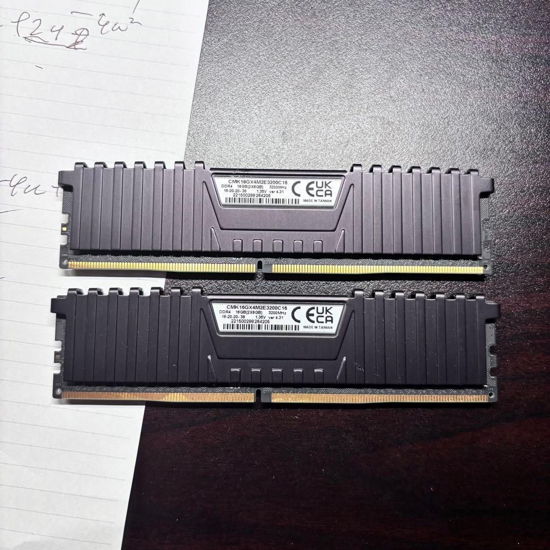 メモリー Vengeance LPX DDR4 16GB (2x8GB) 3200 MHz