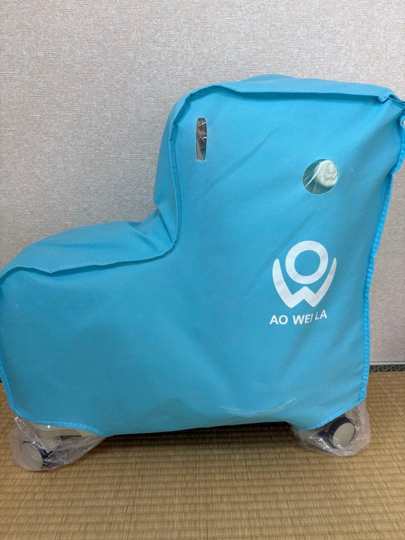 NORICCOノリッコ 子どもが乗れるキャリーケース Mサイズ パステルグリーン