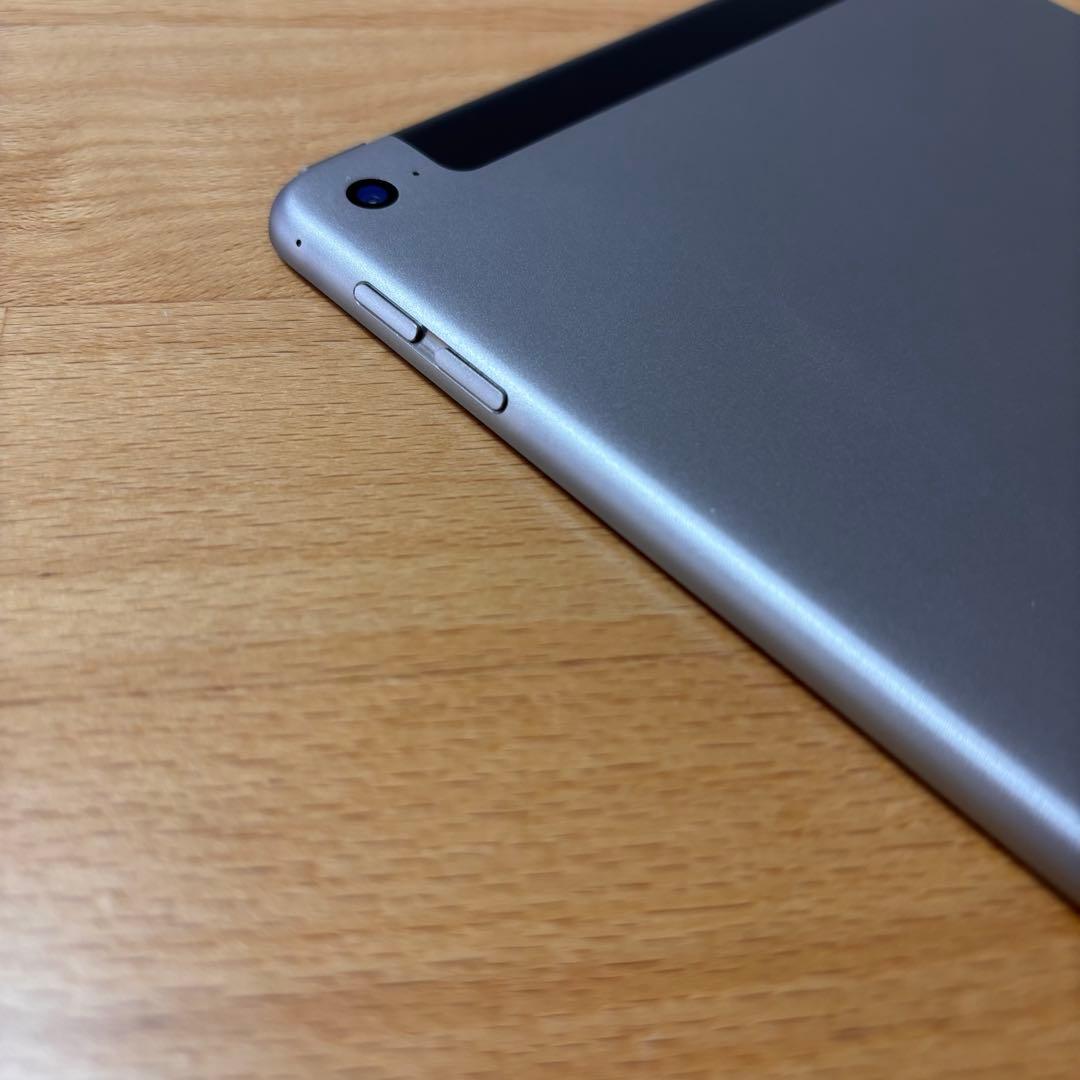 iPad mini 4（第4世代）