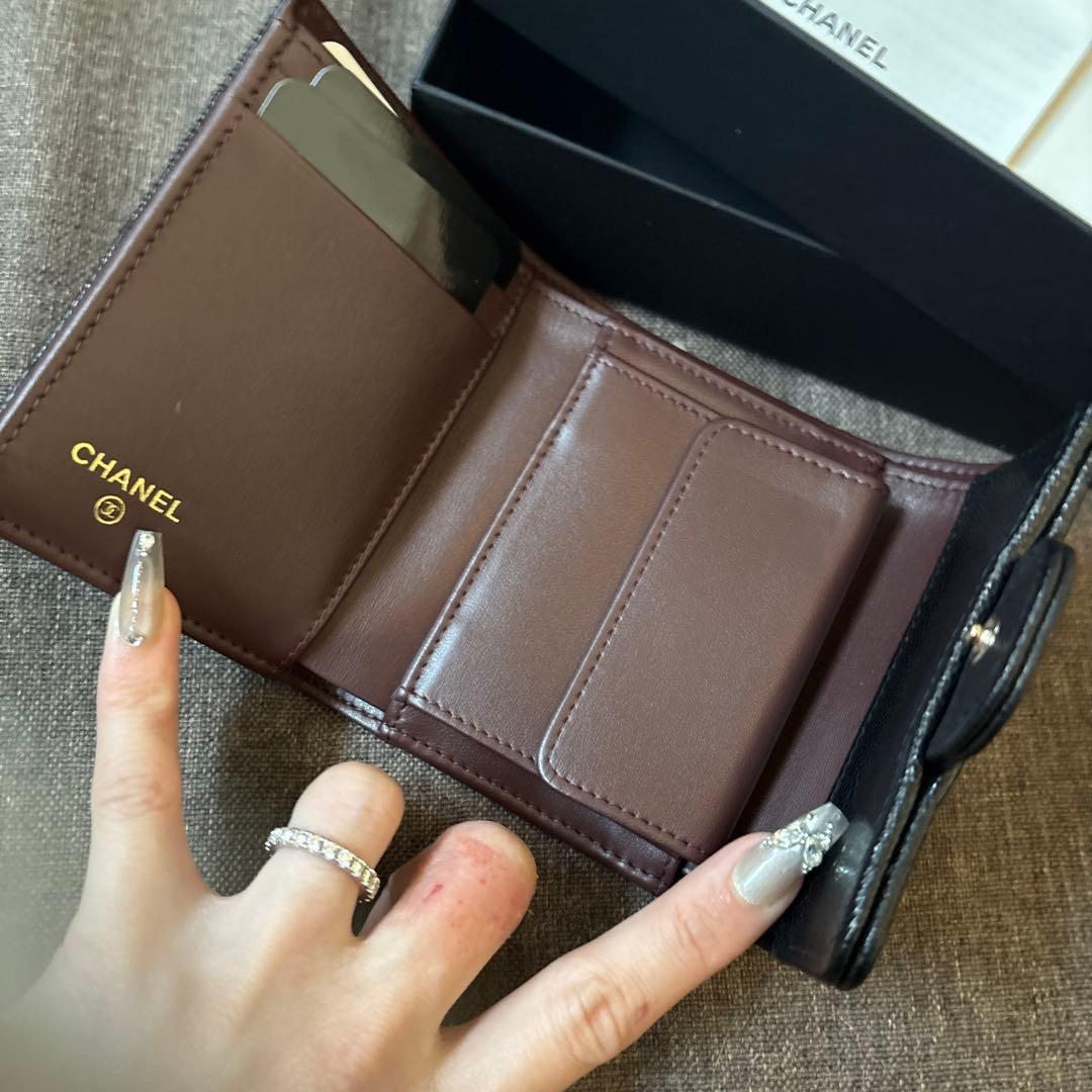 3/4まで限定セール　新品未使用　CHANEL ブラック 三つ折り財布