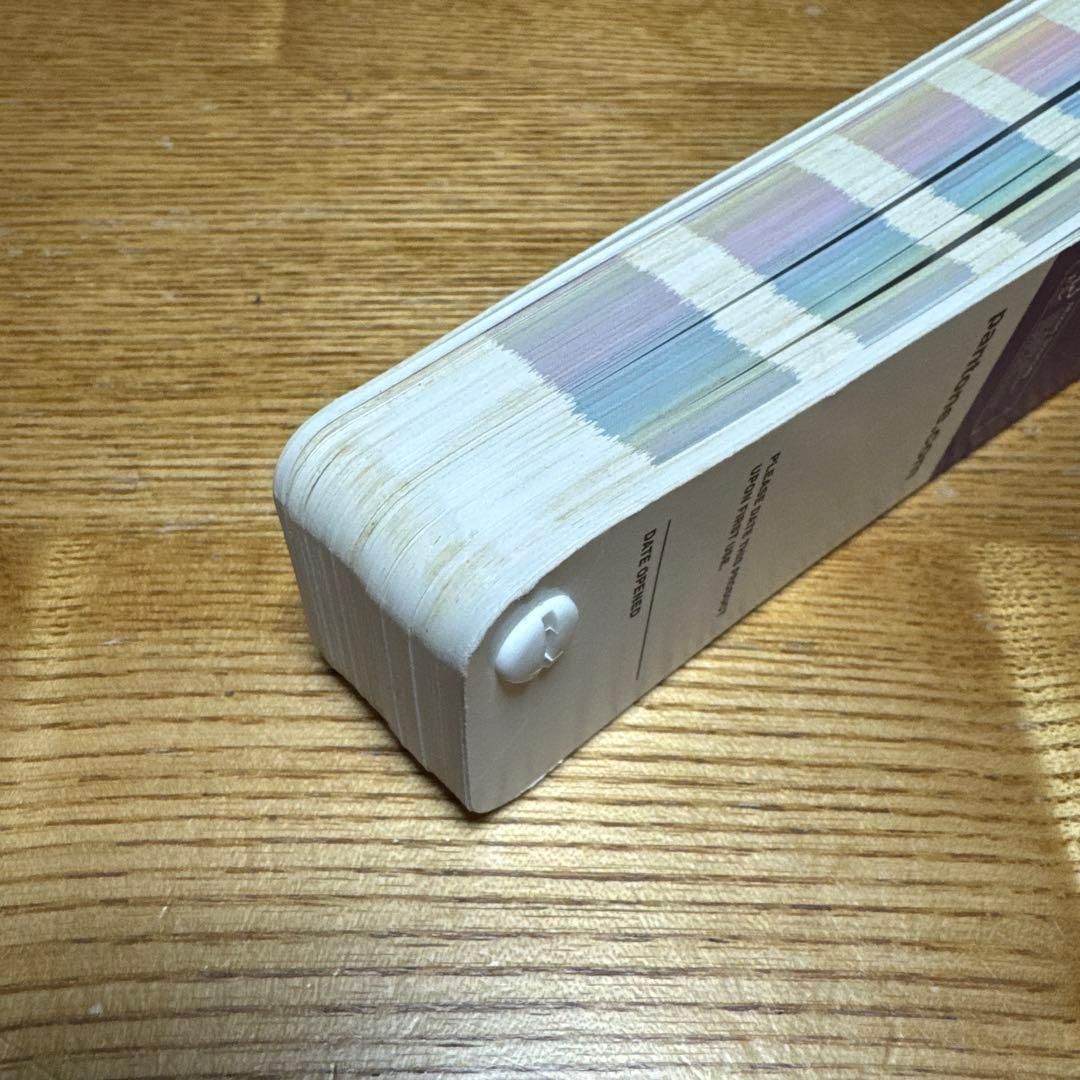 アート・デザイン・音楽 PANTONE THE PLUS SERIES