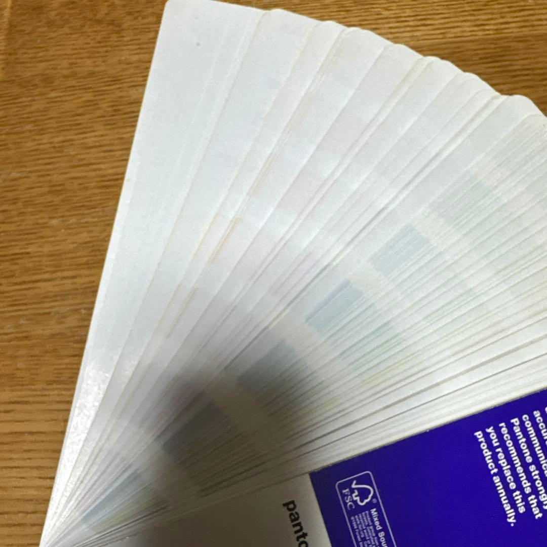アート・デザイン・音楽 PANTONE THE PLUS SERIES