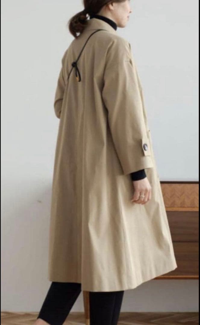 新品　ohga トレンチコート　Sサイズ