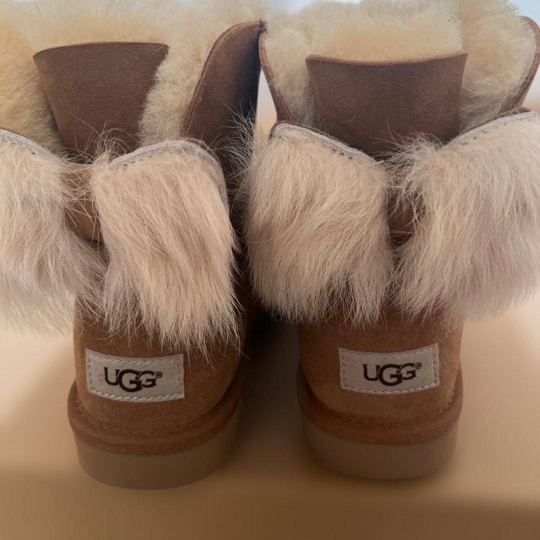 お値下げ‼️新品未使用UGG W FLUFF BOW MINI 8 チェスナット