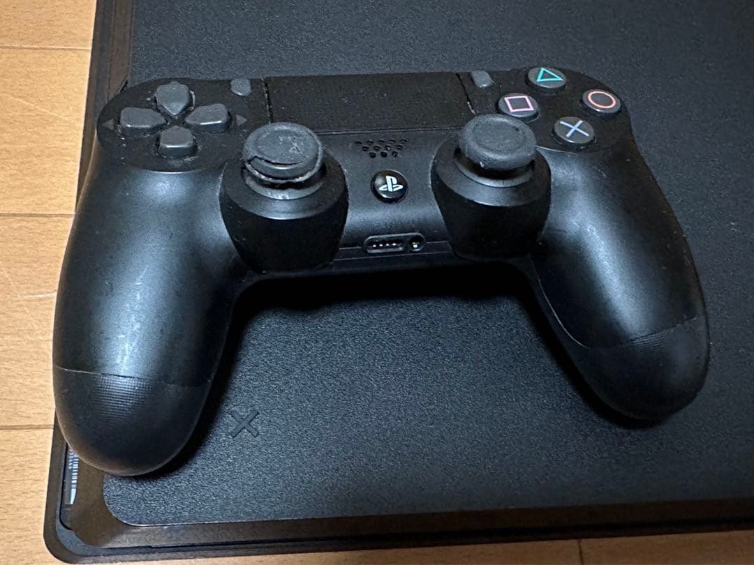 PlayStation 4 CUH-2200A ブラック500GB