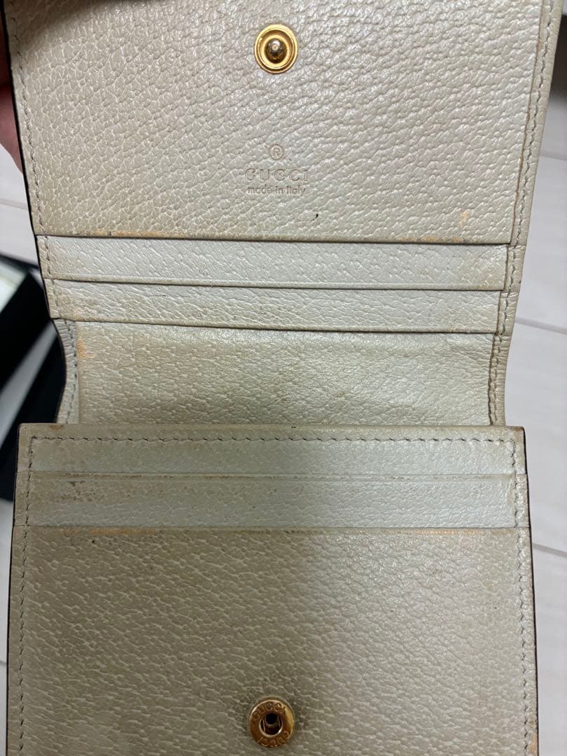 GUCCI 二つ折り財布 アイボリー ストライプ