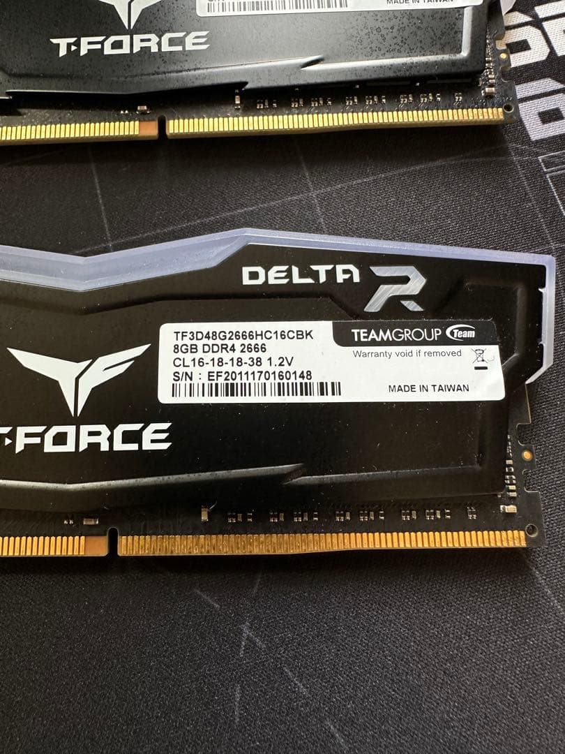 メモリー T-FORCE DELTA R16GB (2x8GB) DDR4 2666MHz