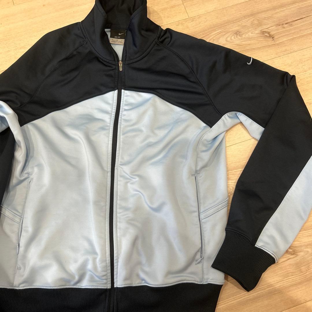 NIKE ドライフィット　M アイスブルー　あの　セットアップ