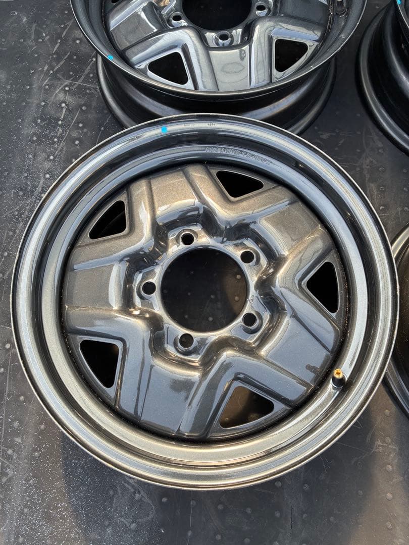 【美品】スズキ ジムニー JB64W純正スチールホイール　4本