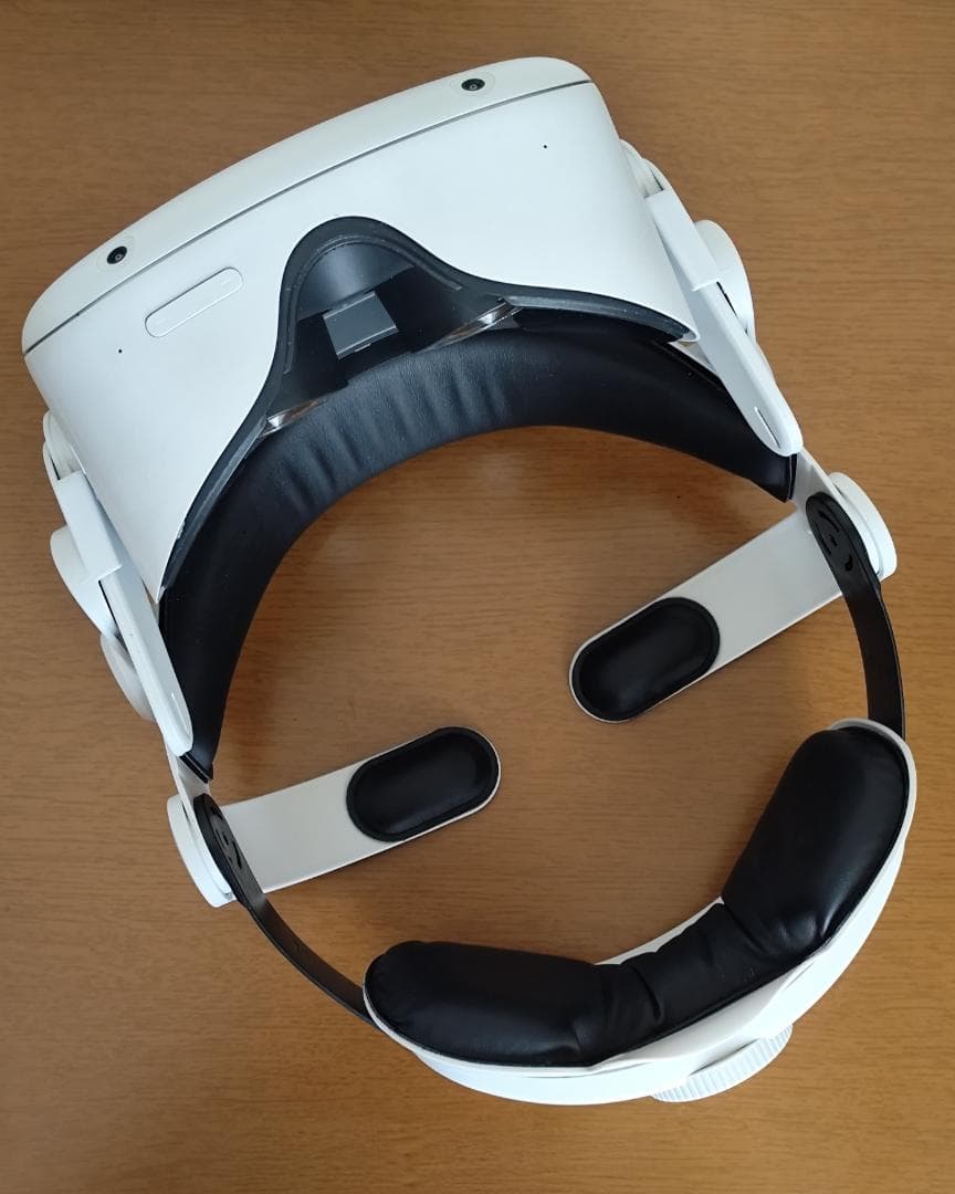  Quest 2(64GB) VRゴーグル(複数アクセサリ付き)