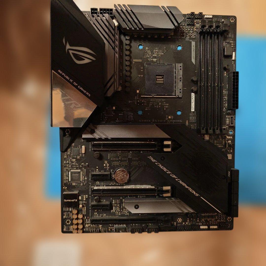 ROG STRIX X570-F GAMING マザーボード