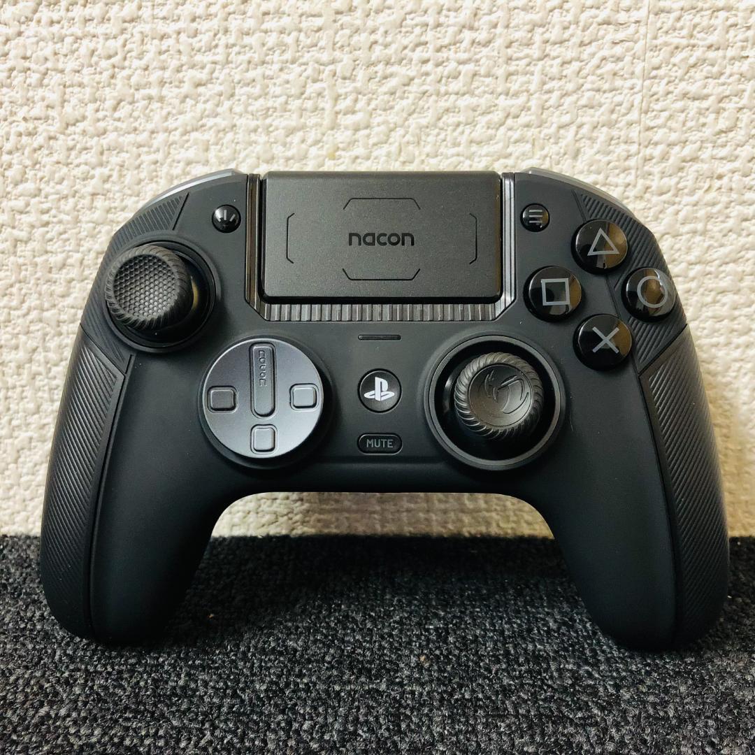 【送料無料】NACON REVOLUTION 5 PRO コントローラー