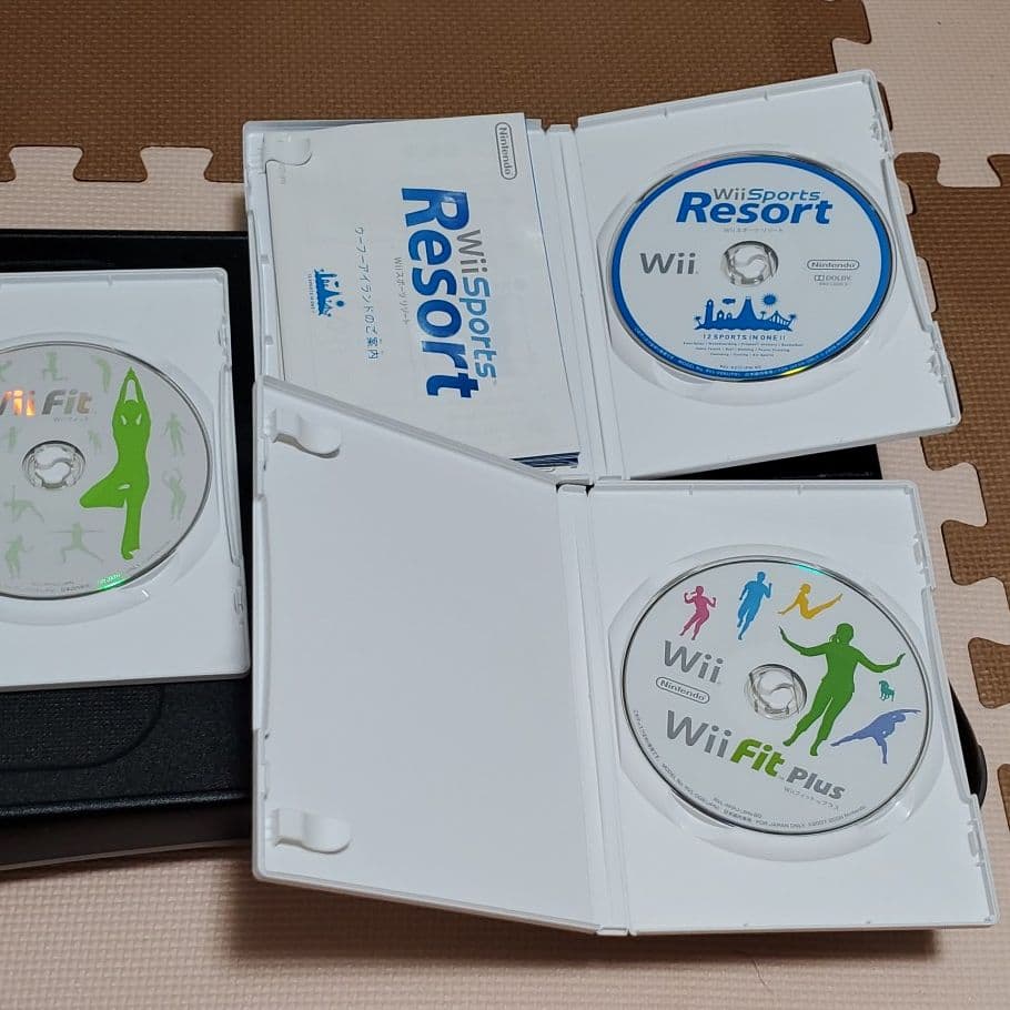 バランスWiiボード 黒 Wii Fit Plus 箱無し おまけ