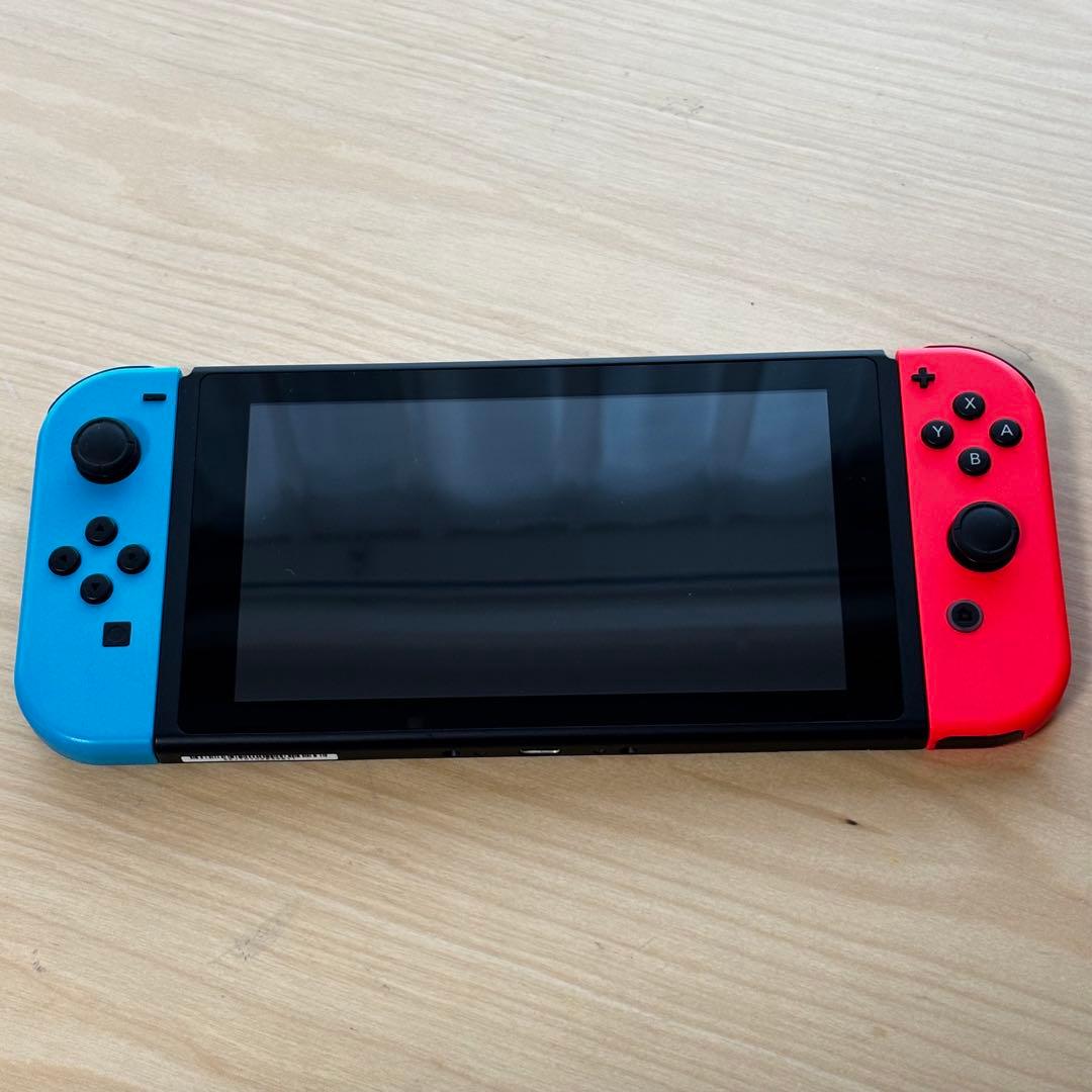 Nintendo Switch 本体 青・赤 ジョイコン付き