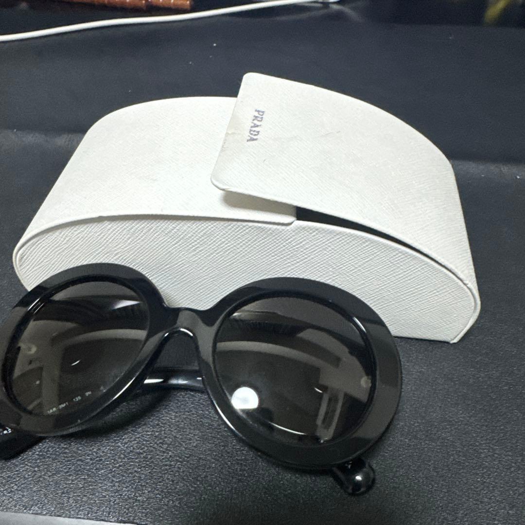 PRADA♡hydeさん使用サングラス