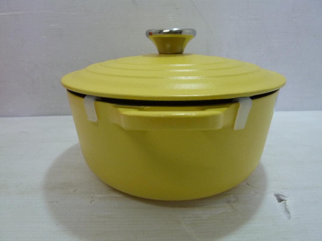未使用 LE CREUSET ホーロー鍋 cocotte 20cm スプーン付