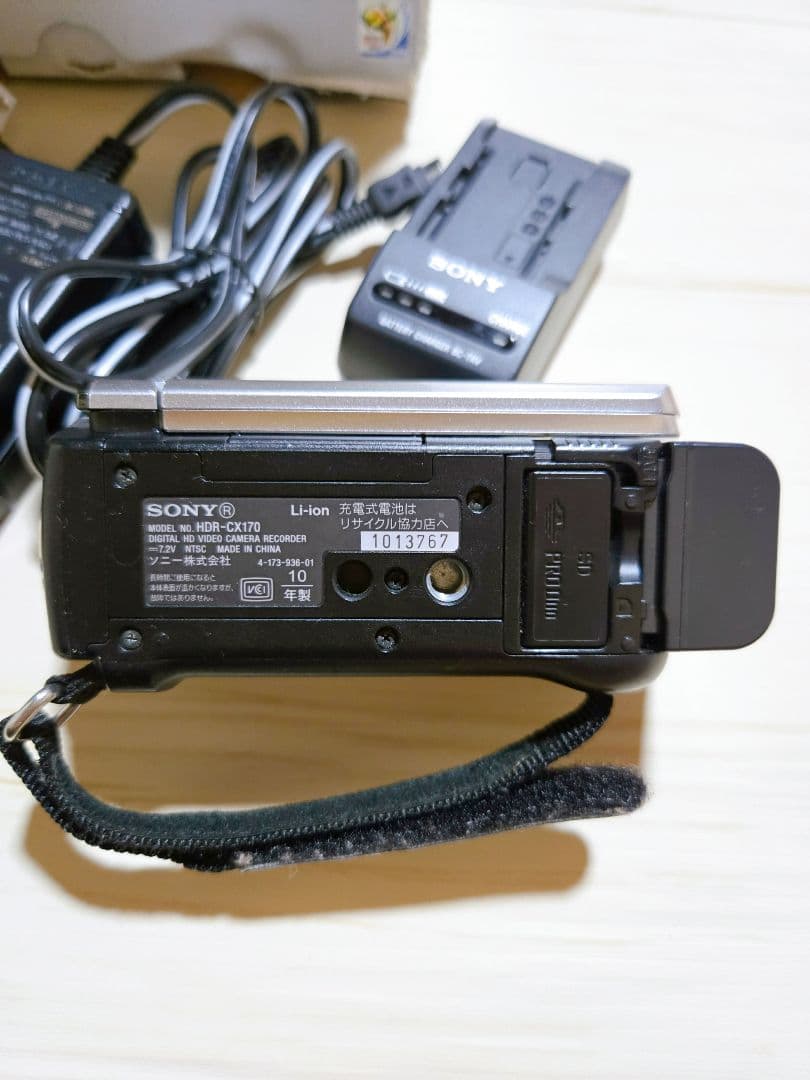 k*様 SONY HDR-CX170 ビデオカメラ本体