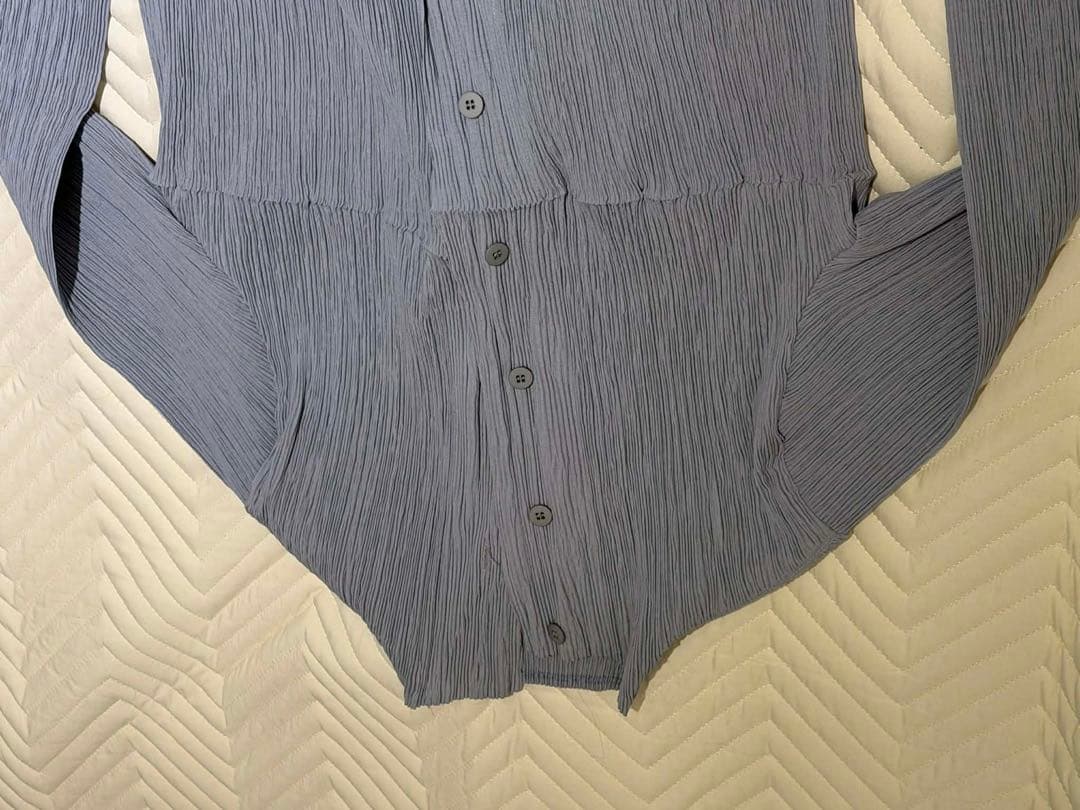 ISSEY MIYAKE プリーツ加工 ロングカーディガン　グレー