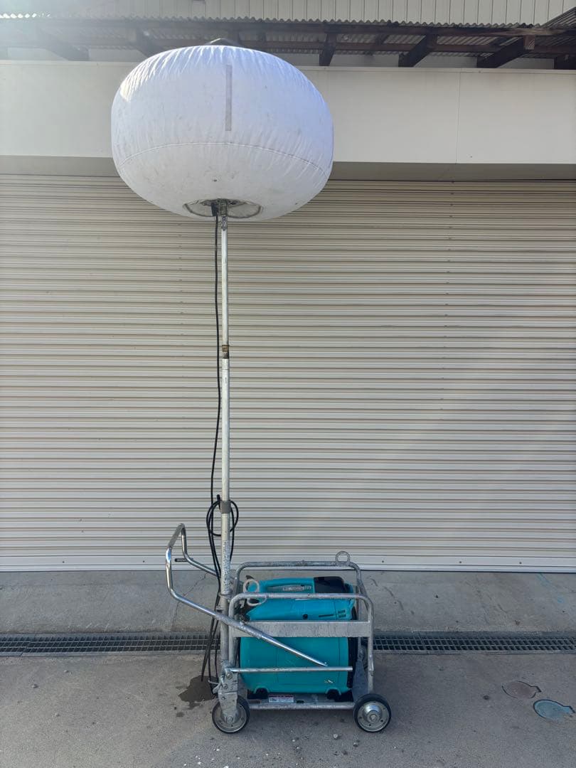 ★投光器★バルーン発電機★デンヨーインバーター ★ポータブル照明 発電機付き