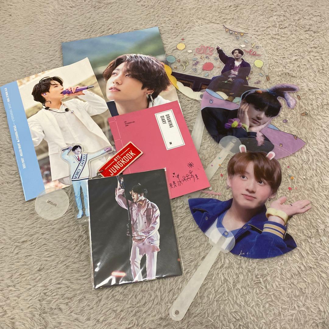 ジョングク おめとめ bts プレフォト うちわ アクスタ 公式