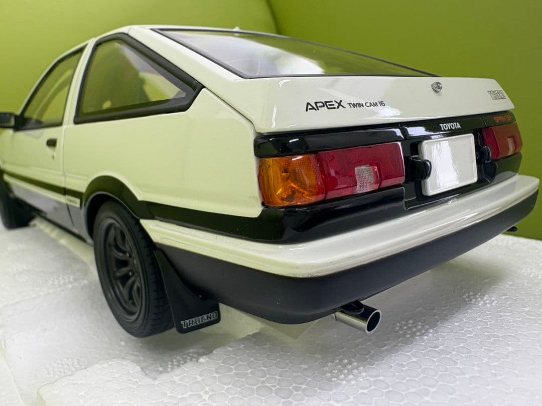 1/18オートアートスプリンタートレノ86イニシャルDファイナルver