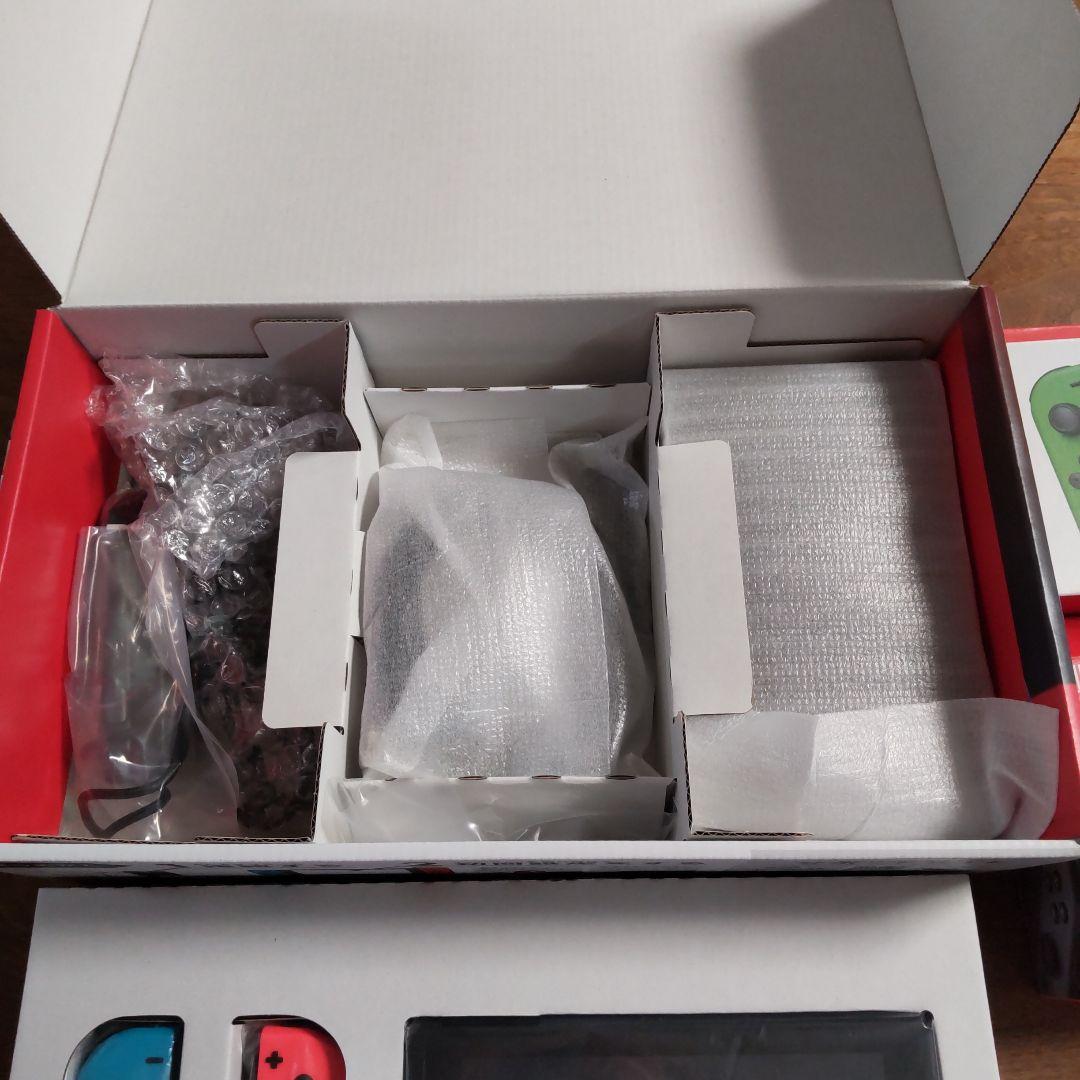 任天堂スイッチ本体 ネオンレッド/ブルーおまけジョイコンとジョイコン充電グリップ