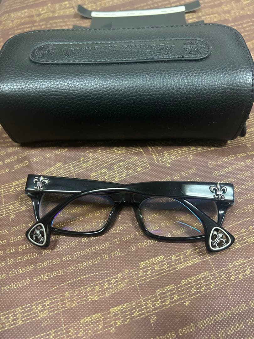 クロムハーツ サングラス　メガネ黒縁眼鏡　伊達メガネクロブチ　キムタク美品