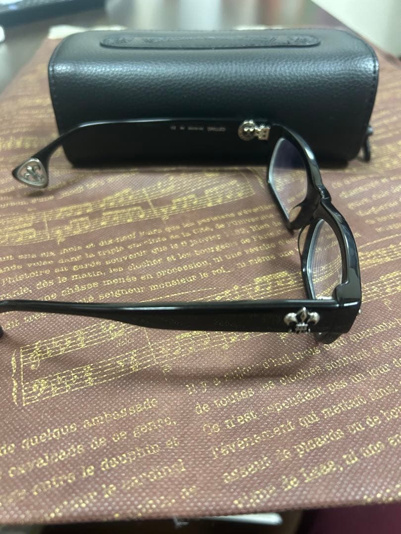 クロムハーツ サングラス　メガネ黒縁眼鏡　伊達メガネクロブチ　キムタク美品