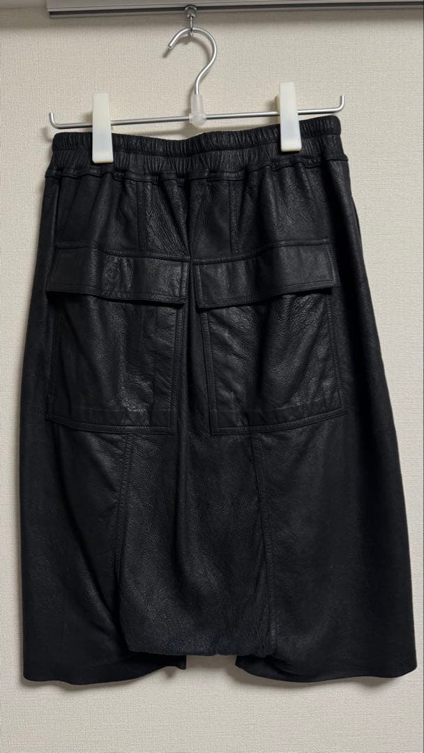 RICKOWENSレザーポッズ　ショーツ