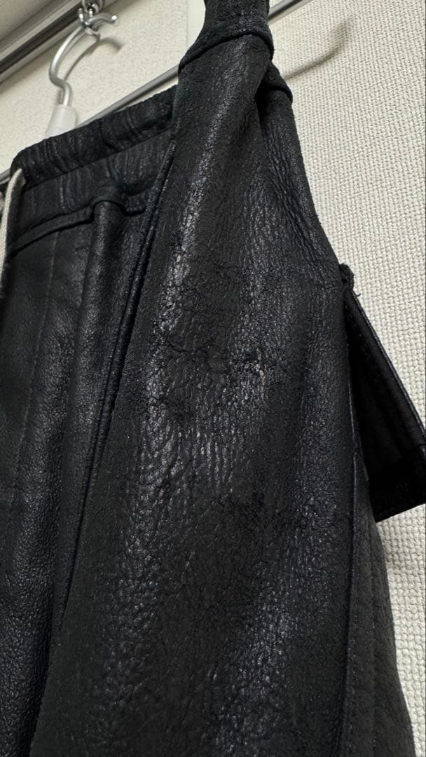 RICKOWENSレザーポッズ　ショーツ