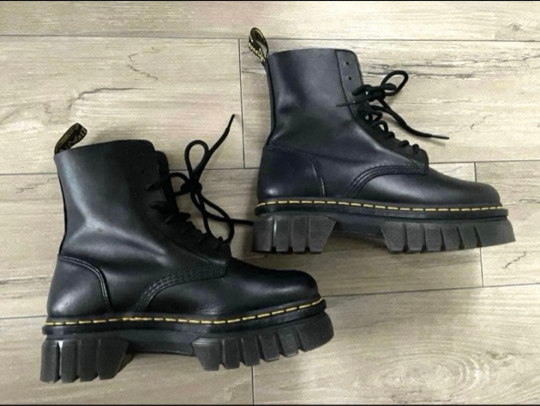 マーチン Dr.Martens AUDRICK 8EYE UK6 厚底 ブーツ