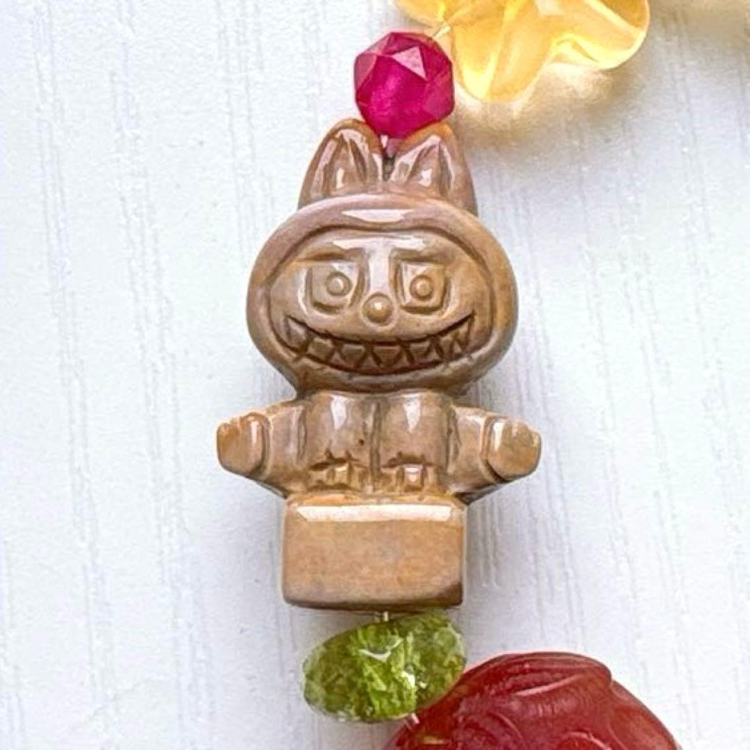 ピカピカ様♥️アラシャン らぶぶ＆フローライトお花・大粒苺ちゃん天然石ブレスレット