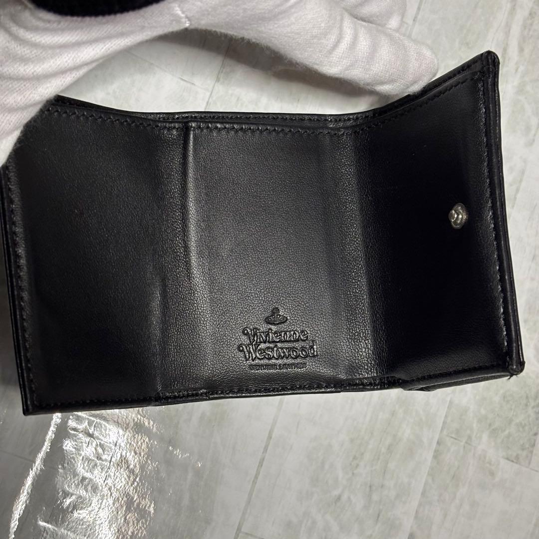美品 ヴィヴィアンウエストウッド オーブロゴ 三つ折り財布 レター型 ブラック