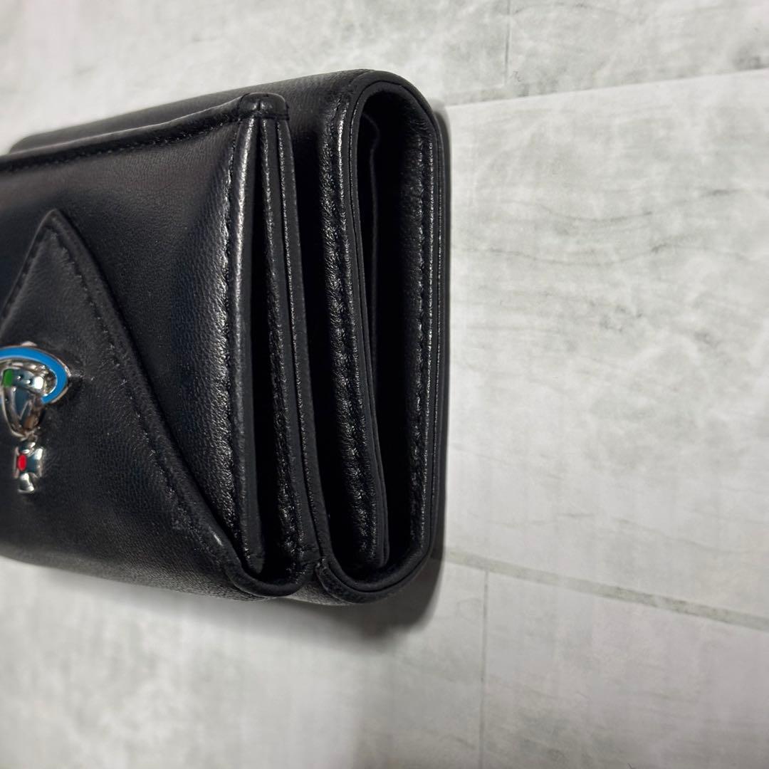 美品 ヴィヴィアンウエストウッド オーブロゴ 三つ折り財布 レター型 ブラック