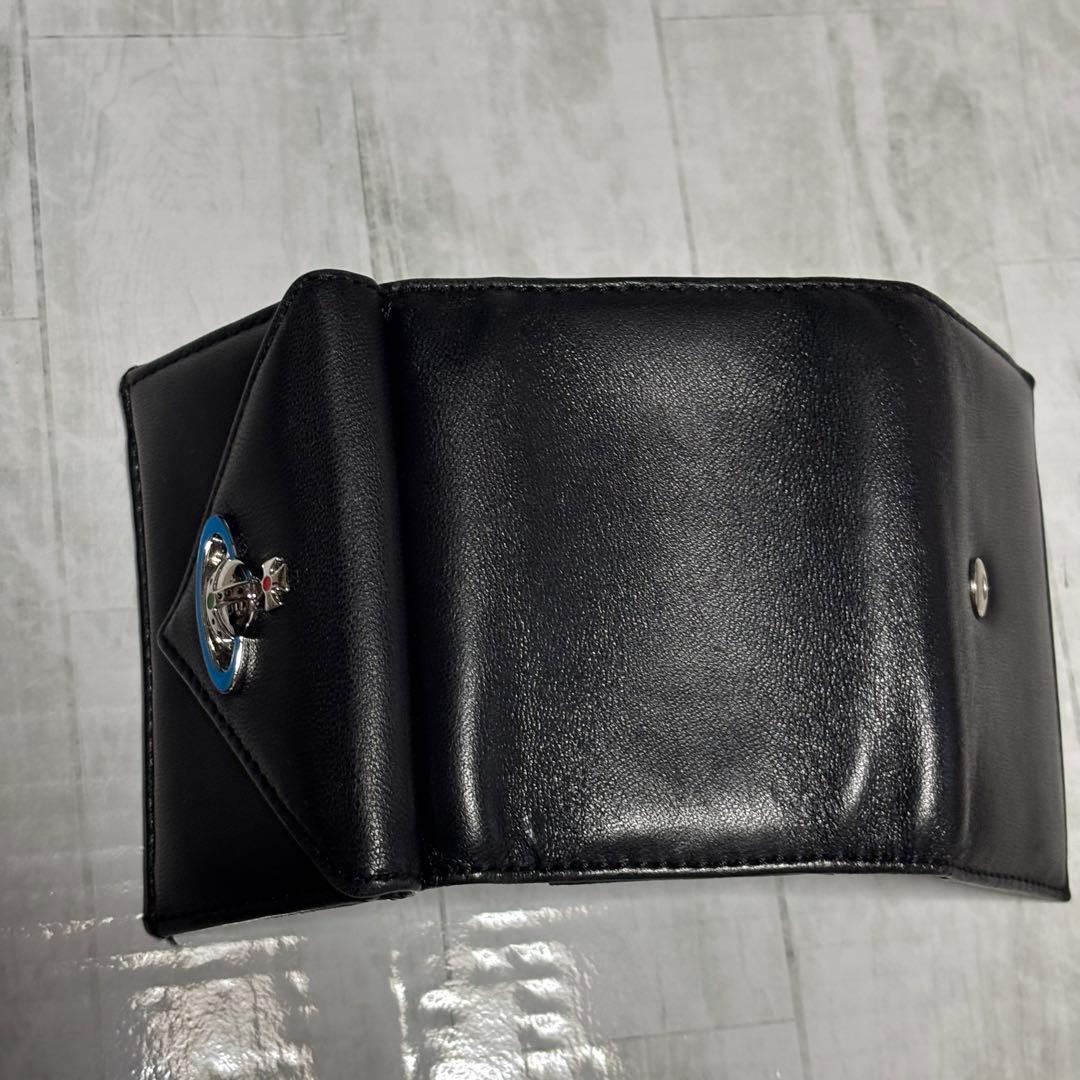 美品 ヴィヴィアンウエストウッド オーブロゴ 三つ折り財布 レター型 ブラック
