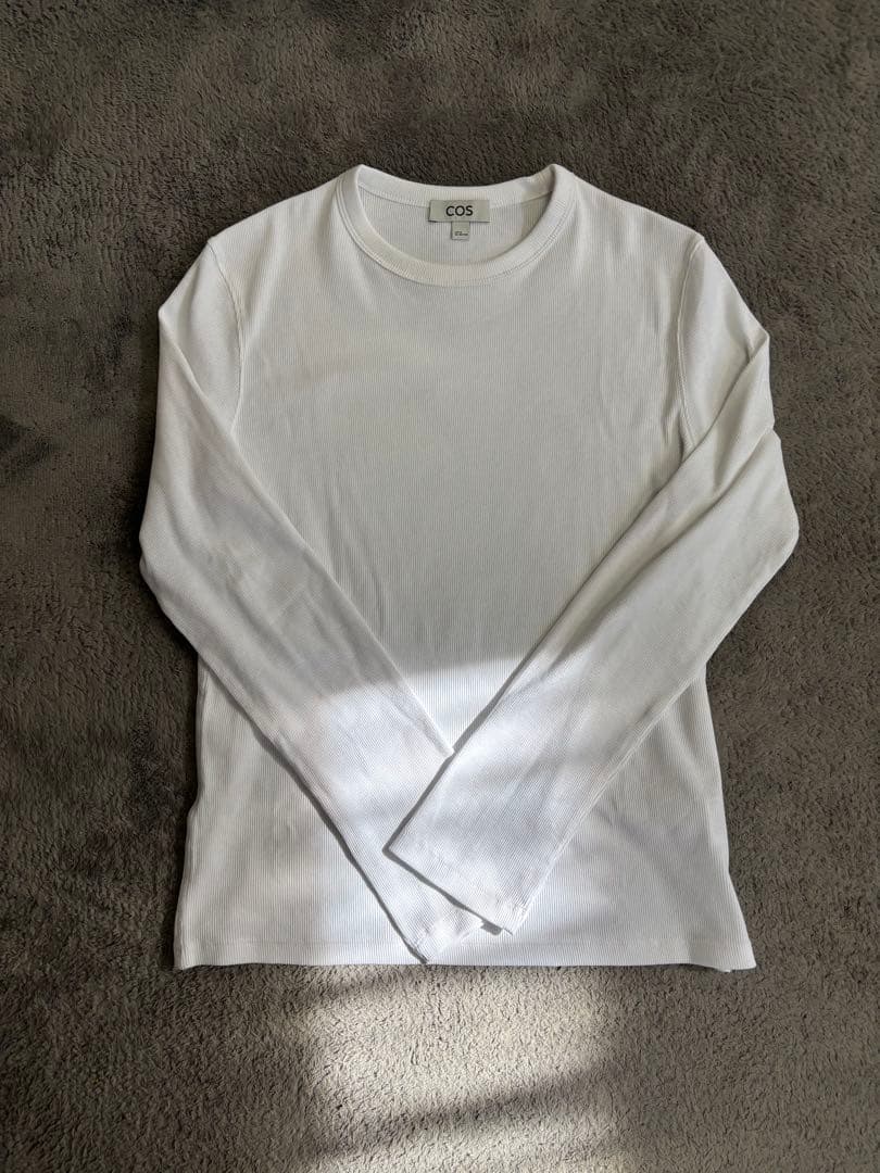 COS スリムリブコットン長袖Tシャツ ホワイト　早い者勝ち