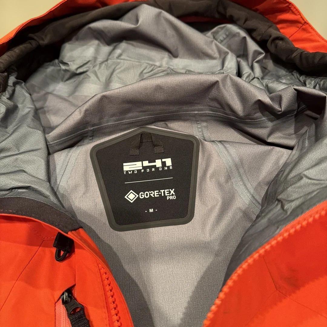 241スノーボードウエアSEEKER JACKET GORE-TEX Pro
