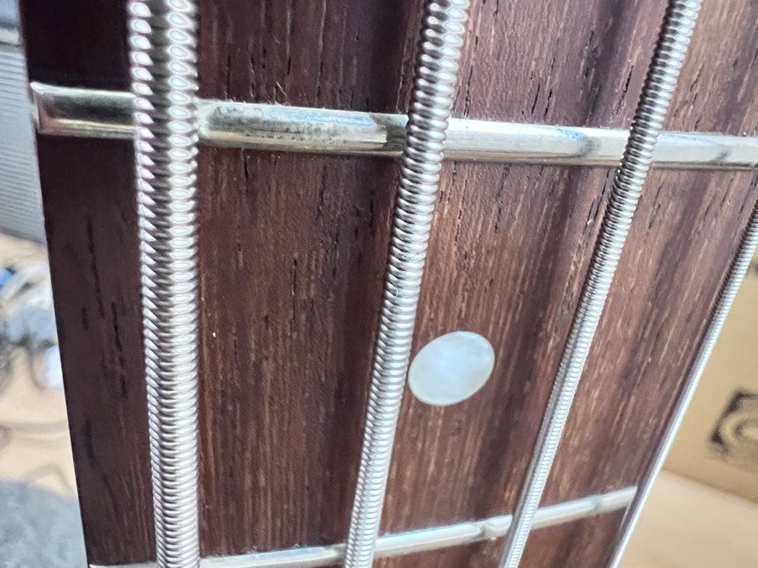 Squier by Fender アクティブ ジャズベース 赤