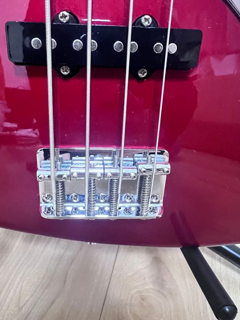Squier by Fender アクティブ ジャズベース 赤