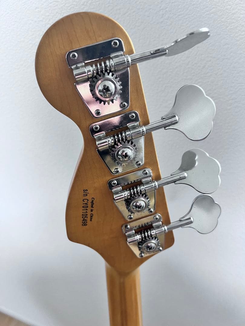 Squier by Fender アクティブ ジャズベース 赤