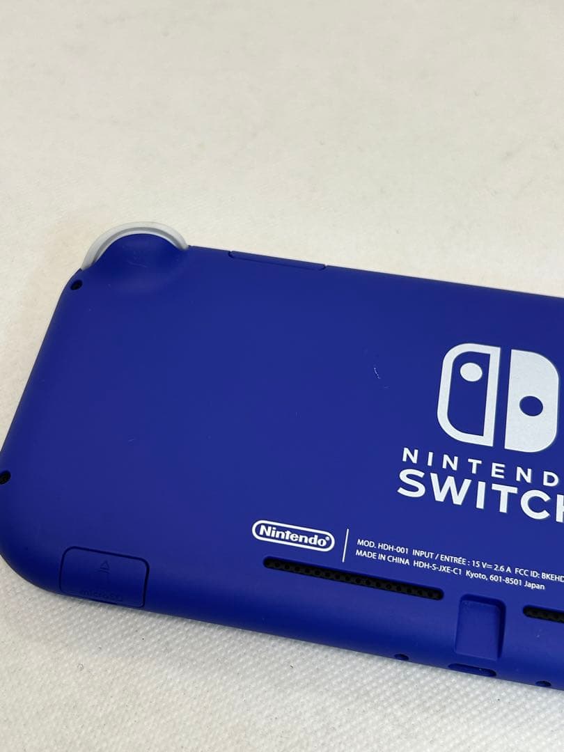 カセット付き　Nintendo Switch Lite　 HDH-001
