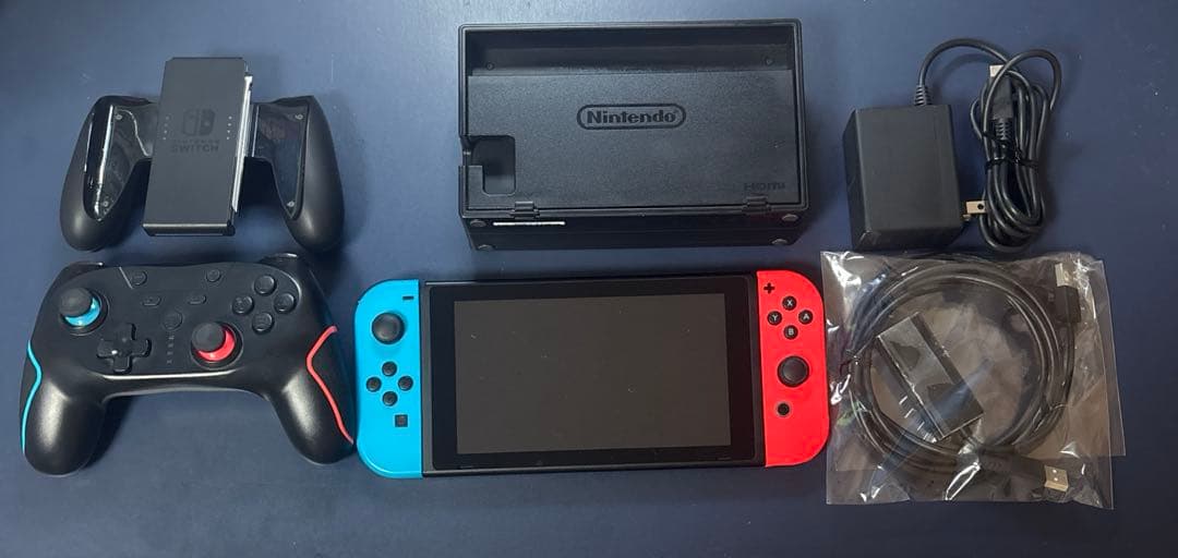 Nintendo Switch 本体　ネオンブルー・レッド　ニンテンドースイッチ