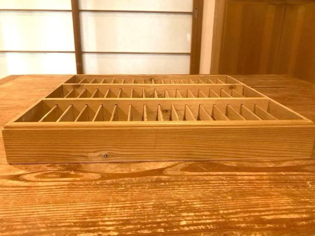 激レア❣️カセットテープケース 天然木 昭和レトロ 48本収納 軽くて頑丈 職人技